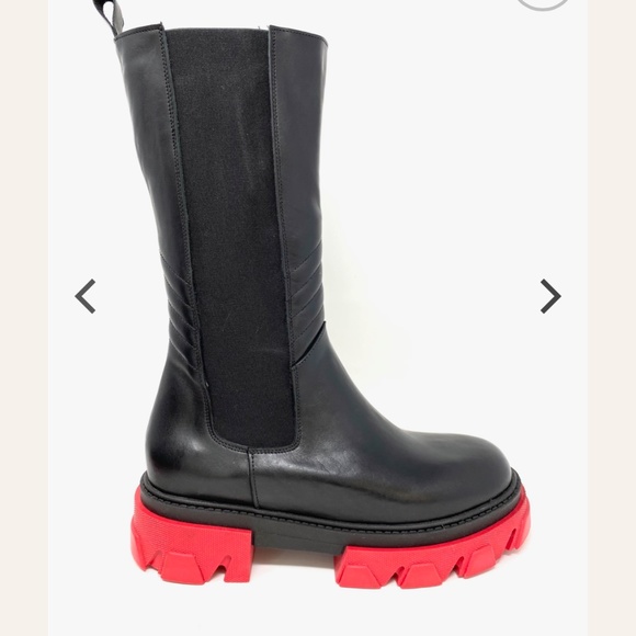 John Rmor Black boot - Picture 4 of 4